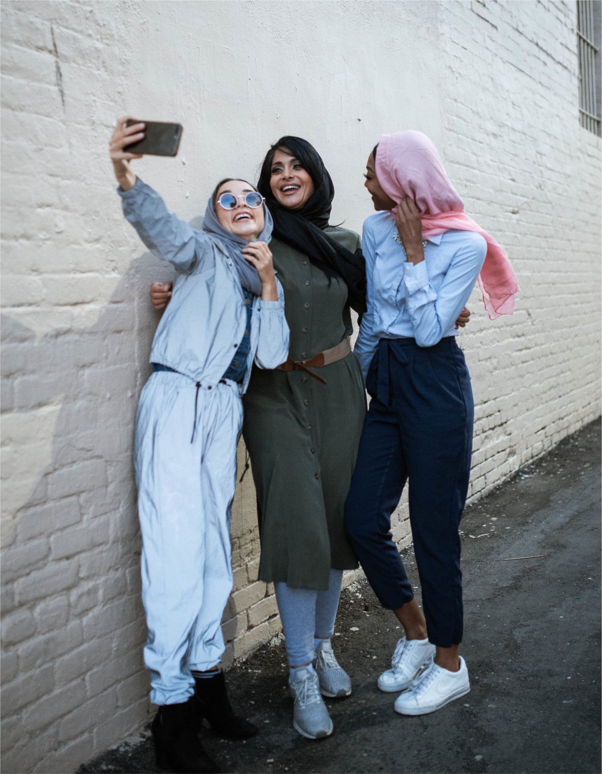Guide to maintaining friendships from afar